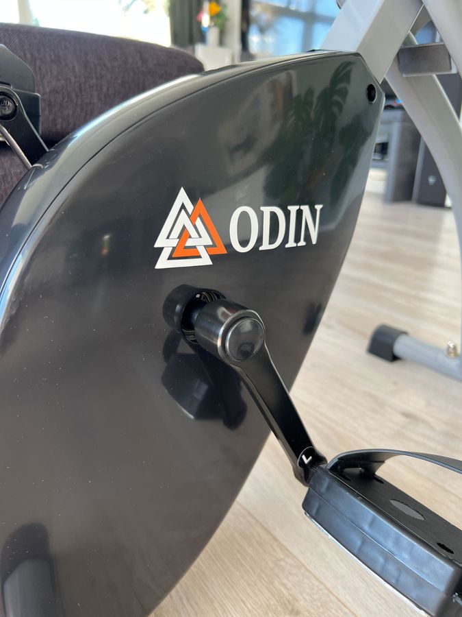 Odin B100 Foldbar Motionscykel SORT